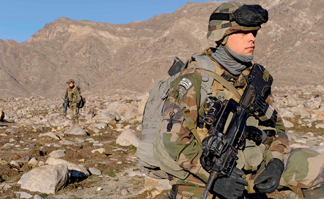French soldiers from the 27th Alpine Rangers Battalion and French Task Force Tiger patrol the many valleys of Kapisa province, Afghanistan, April 21, 2009. (DoD photo by Maj. Patrick Simo)