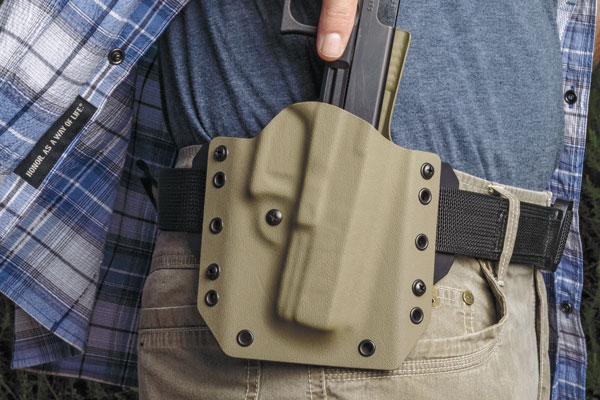New Lightweight Holster Shines in 30-day Carry Test