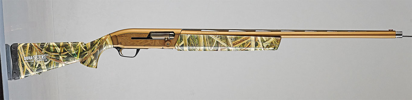 The Maxus is quite a long gun, measuring 50 inches overall with an extended choke tube installed. Despite that, it is remarkably light at just 7.1 pounds. It fires 23/4-­, 3-­ and 31/2-­inch ammo interchangeably.